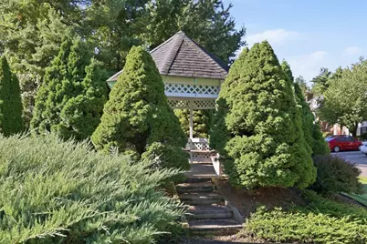 3 Castle Hill Rd #E, Agawam, MA 01001 - Photo 35