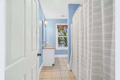 90 Taylor St #4, Waltham, MA 02453 - Photo 9