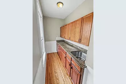 41 Everard St #3, Worcester, MA 01605 - Photo 5