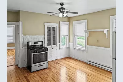 41 Everard St #3, Worcester, MA 01605 - Photo 3