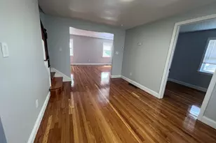 16 Magdala St, Boston, MA 02124 - Photo 5
