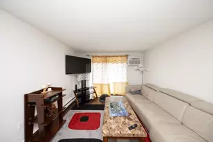 10 Wrentham Rd, Worcester, MA 01602 - Photo 3