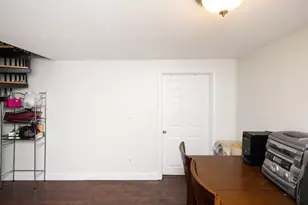 10 Wrentham Rd, Worcester, MA 01602 - Photo 27