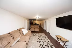 10 Wrentham Rd, Worcester, MA 01602 - Photo 17