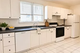 28 Trapelo St, Boston, MA 02135 - Photo 9