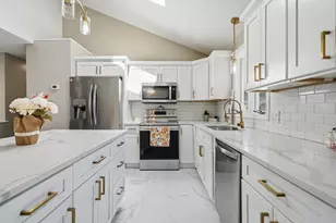 191 Lamont St, Springfield, MA 01119 - Photo 9