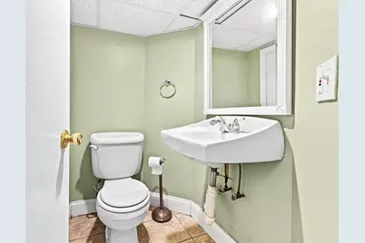 235 Tremont St, New Bedford, MA 02740 - Photo 17