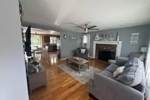 66 Central St, Falmouth, MA 02536 - Photo 1