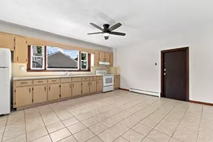 84 Margin St, Peabody, MA 01960 - Photo 5