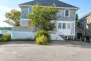 31 Hampton Cir, Hull, MA 02045 - Photo 1
