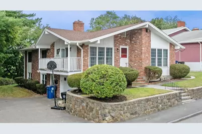 11 Mooney Rd, Salem, MA 01970 - Photo 3