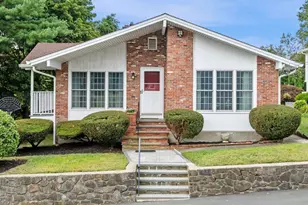 11 Mooney Rd, Salem, MA 01970 - Photo 1