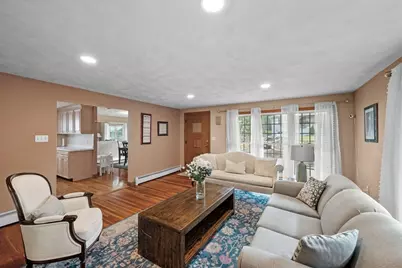 11 Mooney Rd, Salem, MA 01970 - Photo 9