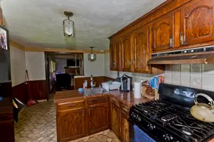 240 E Allen Ridge Rd, Springfield, MA 01118 - Photo 11