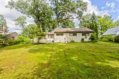 240 E Allen Ridge Rd, Springfield, MA 01118 - Photo 5