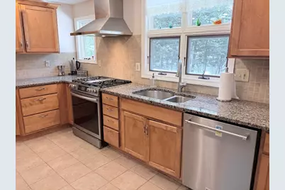 11 Cove Dr, Sturbridge, MA 01566 - Photo 11