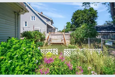 51 Itendale St, Springfield, MA 01108 - Photo 39