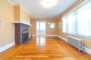 51 Itendale St, Springfield, MA 01108 - Photo 9