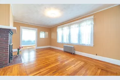 51 Itendale St, Springfield, MA 01108 - Photo 5
