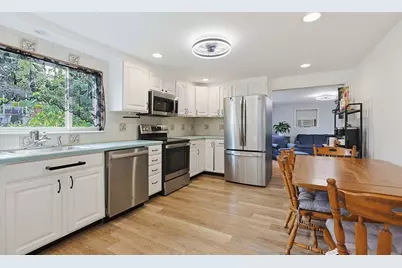 62 Trefton Dr, Braintree, MA 02184 - Photo 9