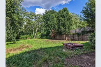 115 Saint James Ave, Chicopee, MA 01020 - Photo 41