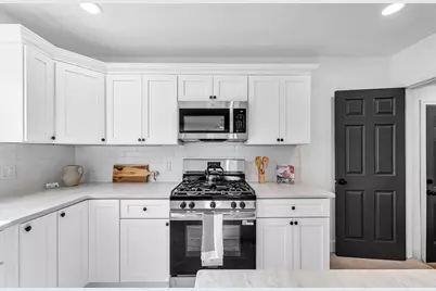 115 Saint James Ave, Chicopee, MA 01020 - Photo 13