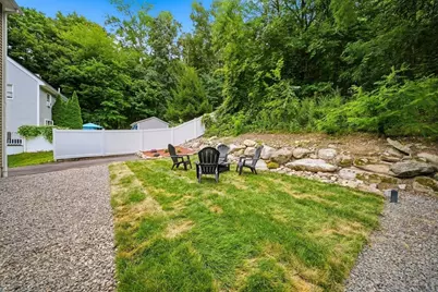 6 Bard St, Haverhill, MA 01835 - Photo 5