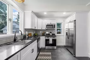 19 Eldert St, Springfield, MA 01109 - Photo 21