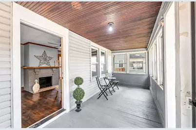 19 Eldert St, Springfield, MA 01109 - Photo 5