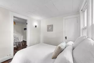 19 Eldert St, Springfield, MA 01109 - Photo 27