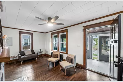 19 Eldert St, Springfield, MA 01109 - Photo 11