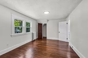 19 Eldert St, Springfield, MA 01109 - Photo 33