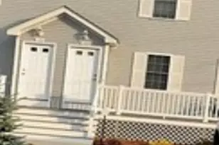 172 Lawrence St, Fall River, MA 02721 - Photo 9