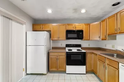 396 Boston Rd #302, Billerica, MA 01821 - Photo 9