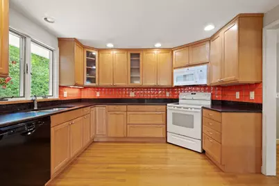 12 Old Stagecoach Rd, Bedford, MA 01730 - Photo 15