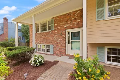 12 Old Stagecoach Rd, Bedford, MA 01730 - Photo 3