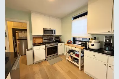 92 Marion St #4, Brookline, MA 02446 - Photo 5