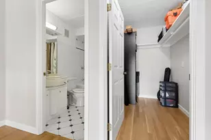 4975 Washington St, Boston, MA 02132 - Photo 15