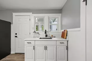 100 Essex St, Pittsfield, MA 01201 - Photo 21