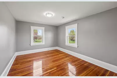 100 Essex St, Pittsfield, MA 01201 - Photo 25