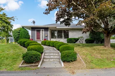 7 Harold Ave, Somerset, MA 02726 - Photo 3