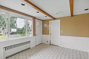 7 Harold Ave, Somerset, MA 02726 - Photo 5