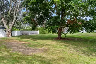 7 Harold Ave, Somerset, MA 02726 - Photo 27