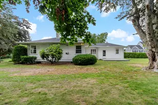 7 Harold Ave, Somerset, MA 02726 - Photo 29