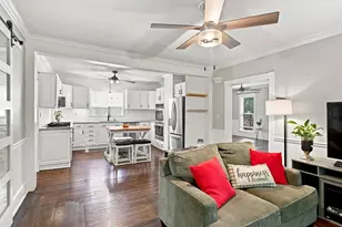 70 Pine St, Chicopee, MA 01020 - Photo 9
