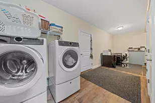 129 Bay Shore Dr, Plymouth, MA 02360 - Photo 19