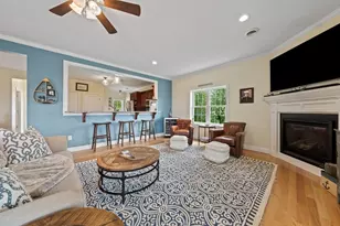 129 Bay Shore Dr, Plymouth, MA 02360 - Photo 9