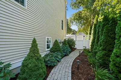 129 Bay Shore Dr, Plymouth, MA 02360 - Photo 33