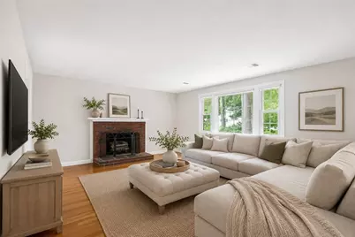 141 Longhill Rd, Franklin, MA 02038 - Photo 5