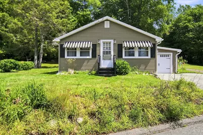 83 Union Rd, Wales, MA 01081 - Photo 1